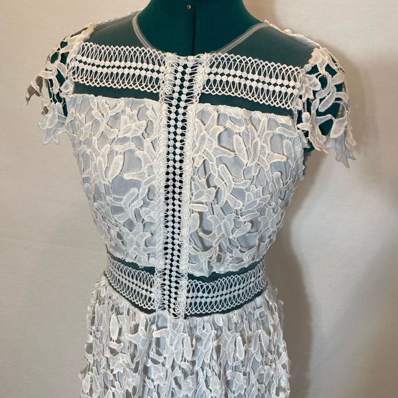 Fashion Nova size S crochet maxi white dress - Picture 5 of 7